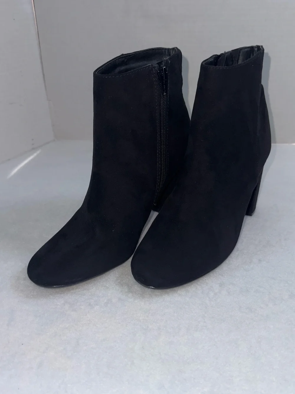 Material Girl Black Faux Suede Block Heel Bootie Size 9
